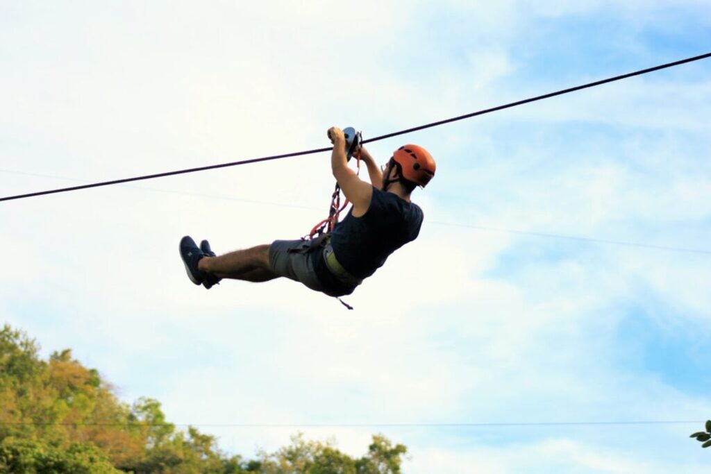 ToBestTours.com-Zipline-1-Nogalito-@rubsaso-1024×683